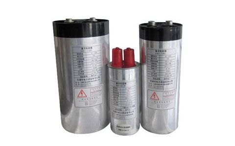 哪些環(huán)境會(huì)對(duì)電容器的性能產(chǎn)生影響？