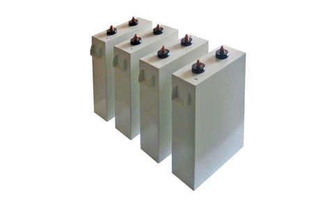 電容分別在直流、交流電路中，是如何充電放電的呢?